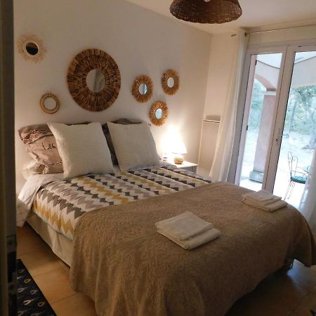Chez Marie Bed & Breakfast Regusse Luaran gambar