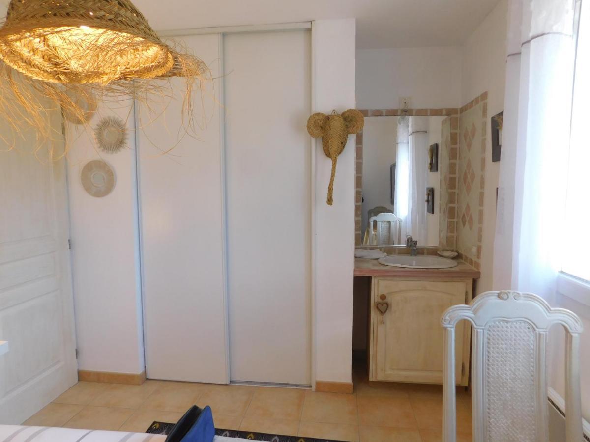 Chez Marie Bed & Breakfast Regusse Luaran gambar