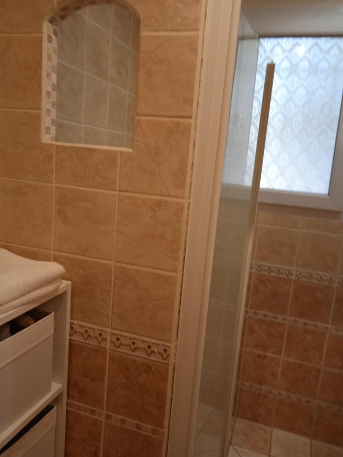 Chez Marie Bed & Breakfast Regusse Luaran gambar