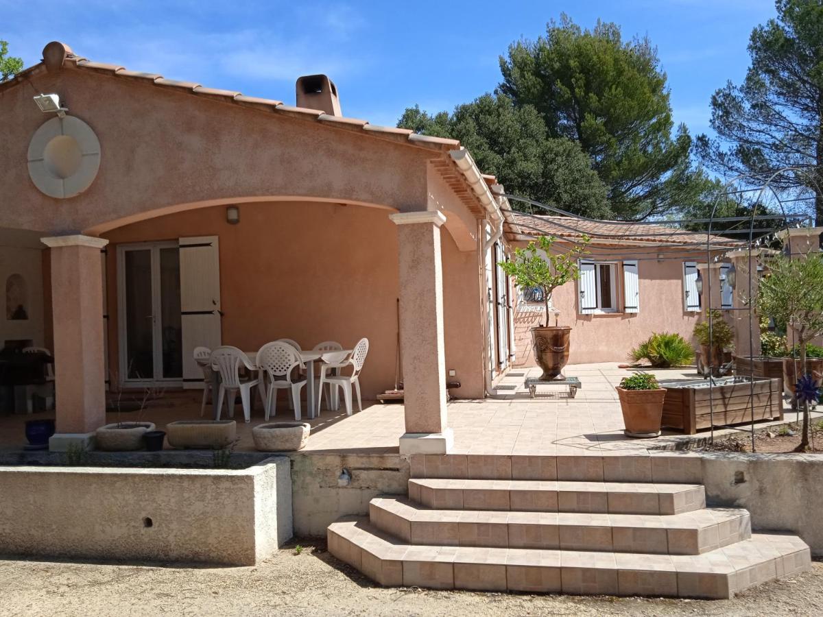 Chez Marie Bed & Breakfast Regusse Luaran gambar