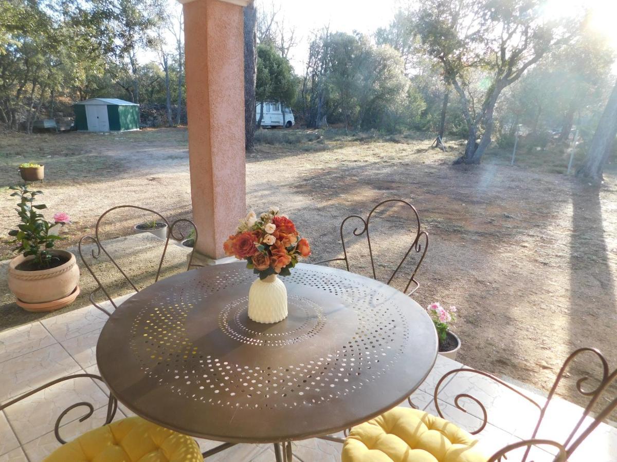 Chez Marie Bed & Breakfast Regusse Luaran gambar
