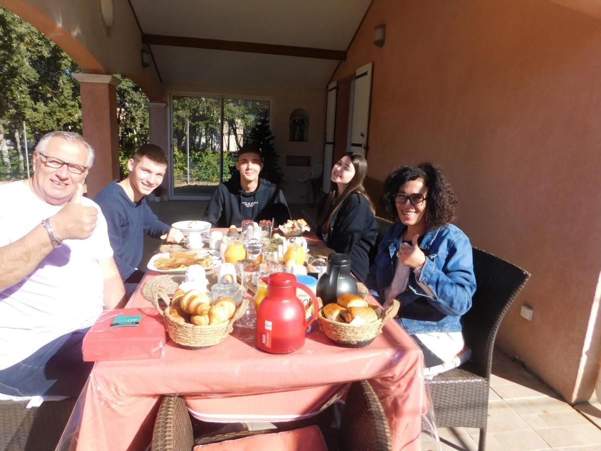 Chez Marie Bed & Breakfast Regusse Luaran gambar
